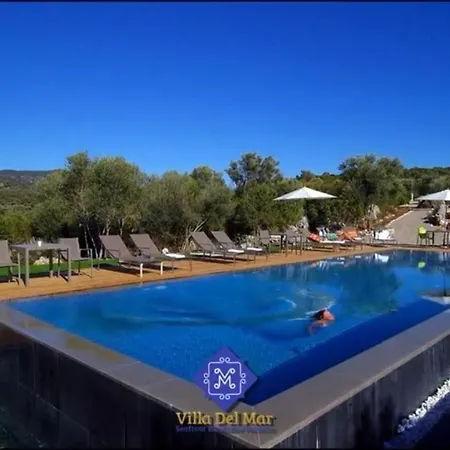 Del Mar 18 Guests - - Front ヴィラ