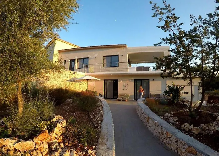 Del Mar 18 Guests - - Front Villa Evgiros