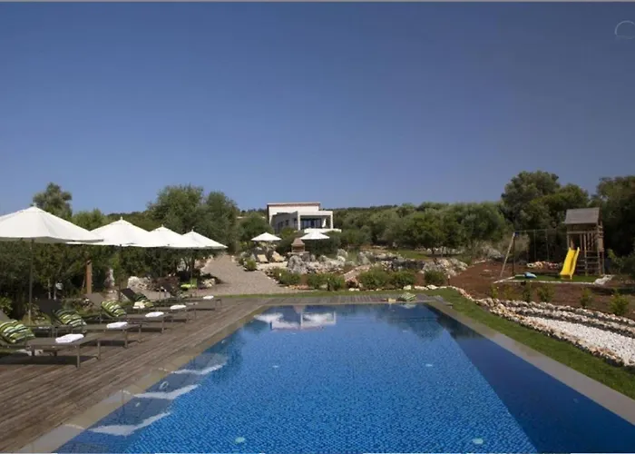 Del Mar 18 Guests - - Front Villa *
